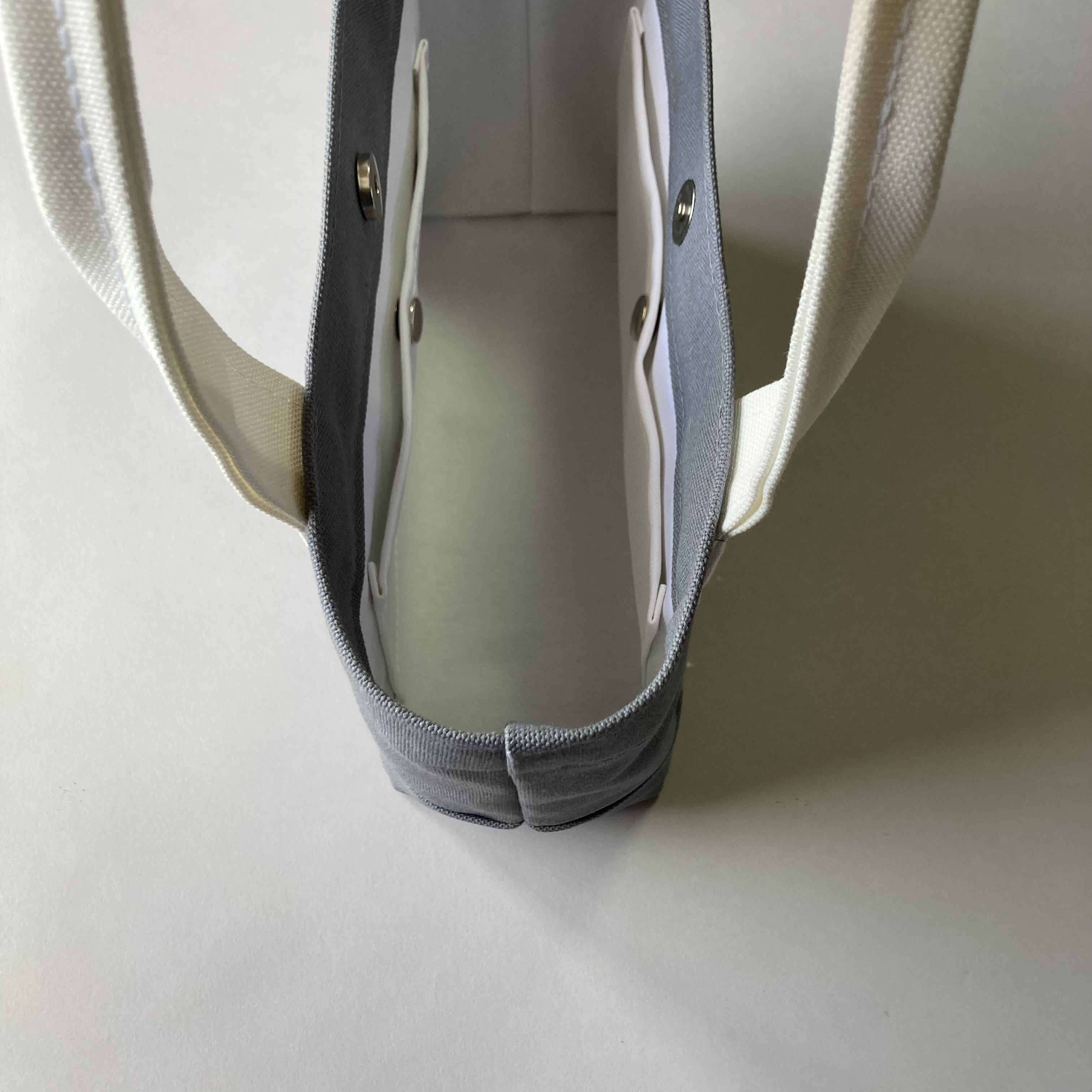 (M)ちょうどいいサイズのトートバッグ 「 grip 」( グレー×ホワイト )