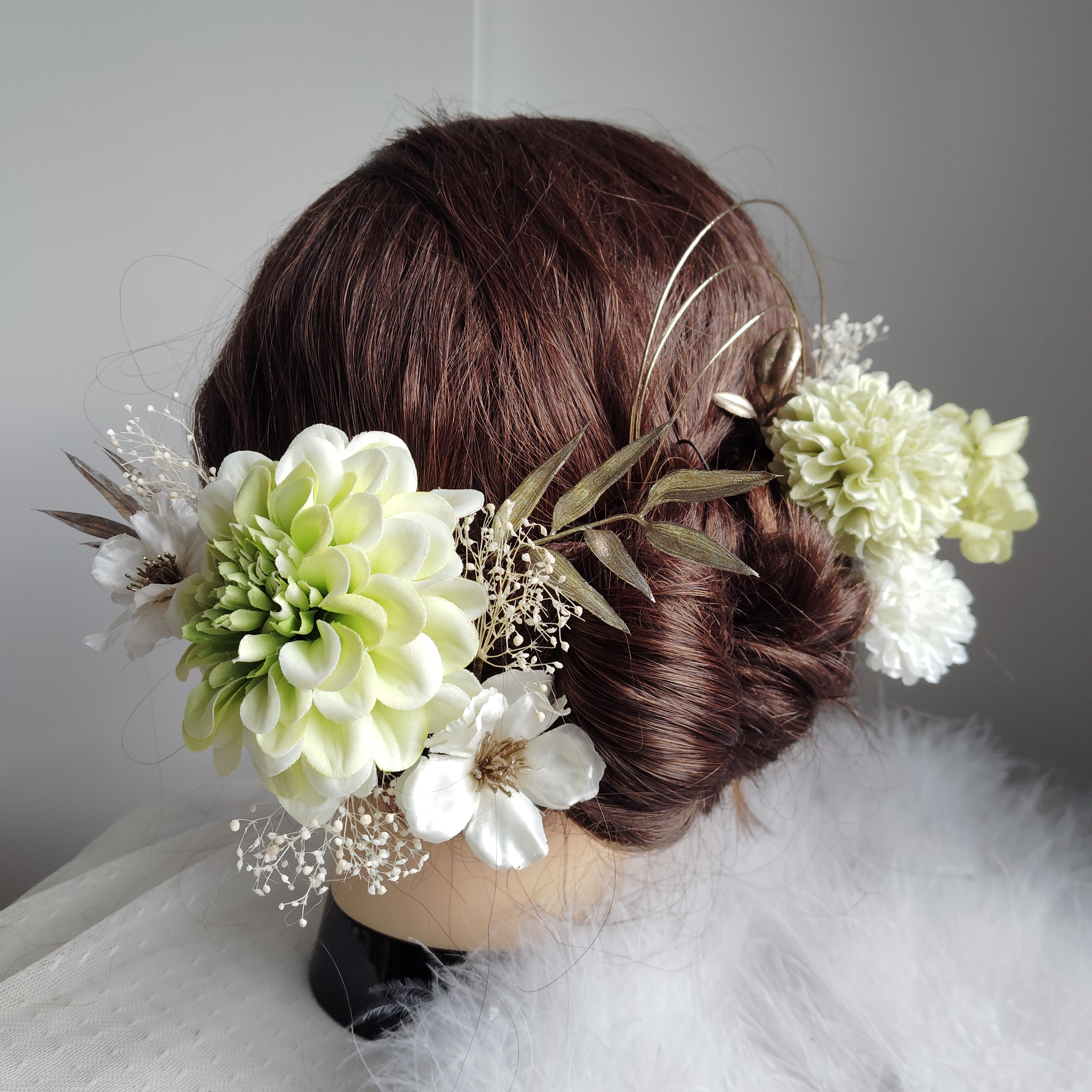 咲静＿＿上品ジニアと林檎の花の髪飾り　卒業式　成人式 　結婚式　髪飾り 　白無垢　色打掛　振袖　着物　袴　和装　黄緑色