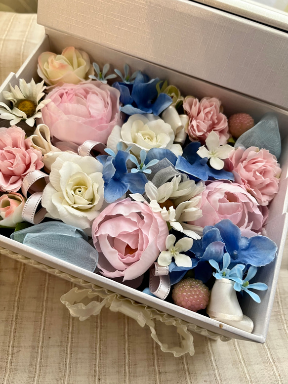 フォトフレームボックス  優しい色合い♡ピンク&ホワイト＊ブルー✳︎ ウエディングや誕生日や出産祝いのプレゼントに♪ 3枚目の画像