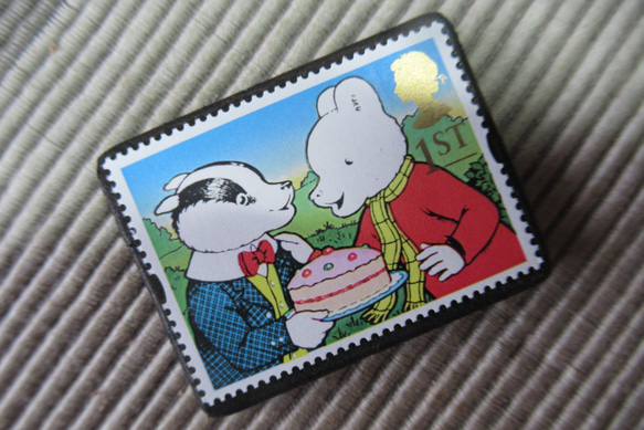 英國童話郵票胸針3994 第2張的照片