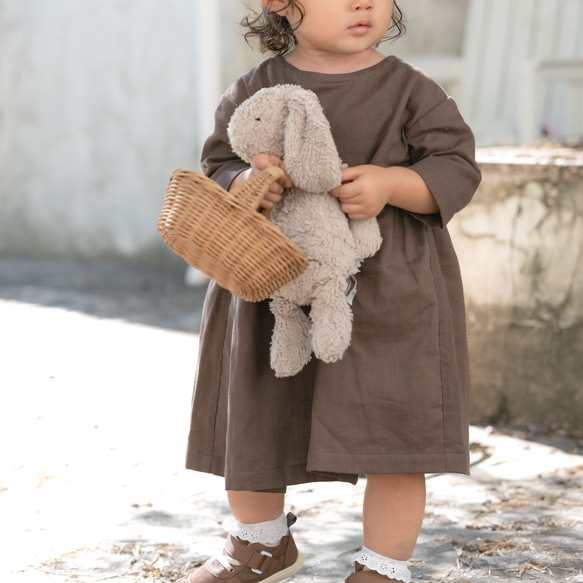 《全サイズ即納可》ココアのナチュラルワンピース《80〜130cm》女の子 おしゃれ ダブルガーゼ 長袖 秋冬 茶色 秋色 10枚目の画像