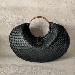 牛皮手工編織手提包 / Leather hand-woven bag「Papagena black」（收單後製作） 第1張的照片