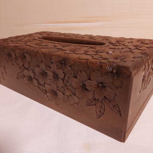木彫りのティッシュボックス(桜) その他インテリア雑貨 木彫りのティッシュボックス(桜) その他インテリア雑貨