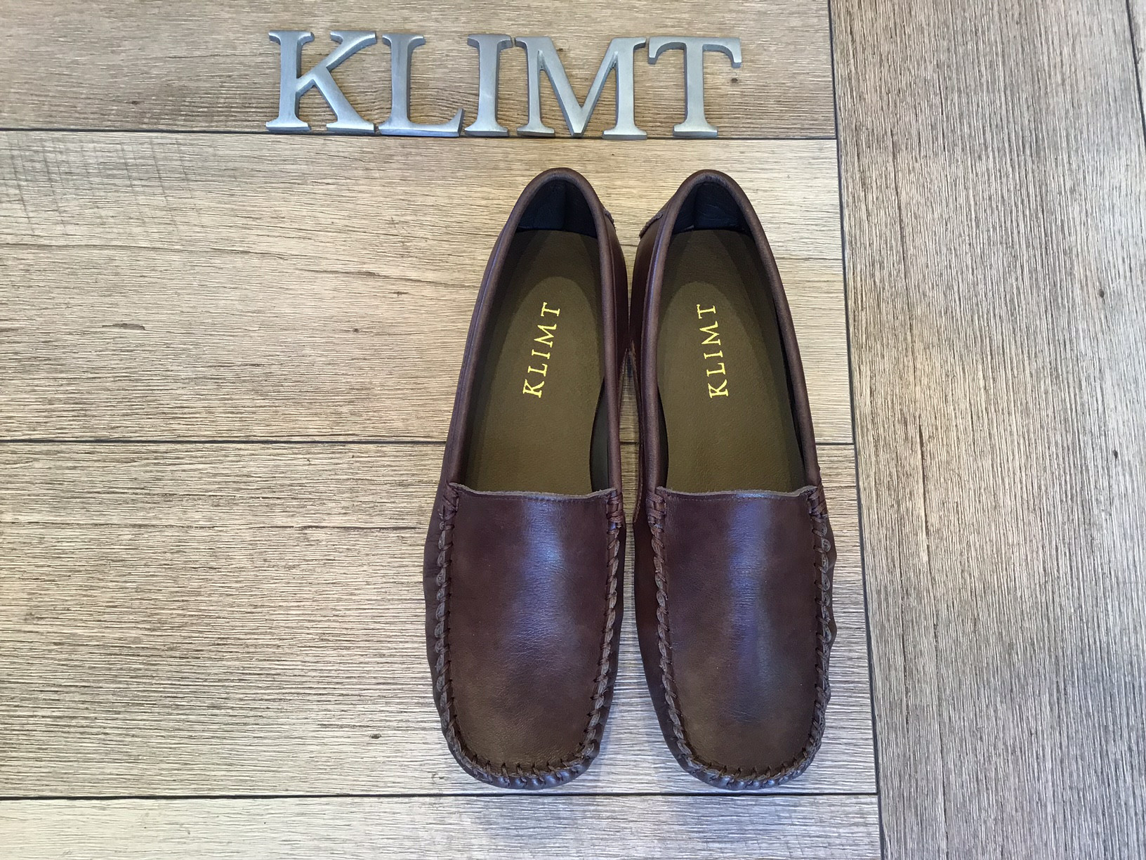 足を包み込む楽ちん本革モカシン 靴 ダークブラウン