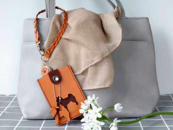 《特集掲載》【受注制作】犬シルエット パスケース【お好きな犬種で制作】リール付 名入れ可 犬種グッズ ※袋ラッピング無料 11枚目の画像