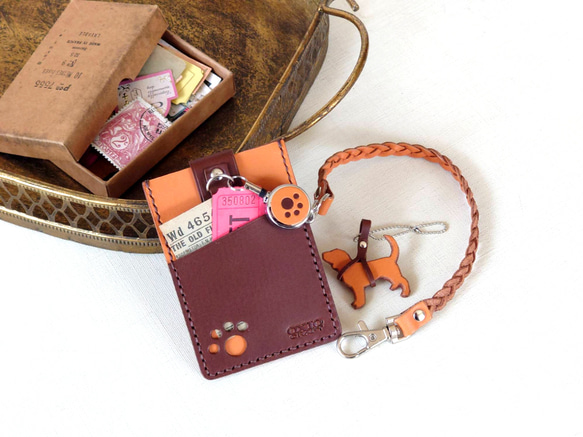 《特集掲載》【受注制作】犬シルエット パスケース【お好きな犬種で制作】リール付 名入れ可 犬種グッズ ※袋ラッピング無料 13枚目の画像