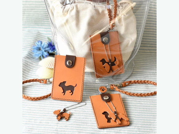 《特集掲載》【受注制作】犬シルエット パスケース【お好きな犬種で制作】リール付 名入れ可 犬種グッズ ※袋ラッピング無料 9枚目の画像