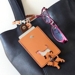 《特集掲載》【受注制作】犬シルエット パスケース【お好きな犬種で制作】リール付 名入れ可 犬種グッズ ※袋ラッピング無料 12枚目の画像