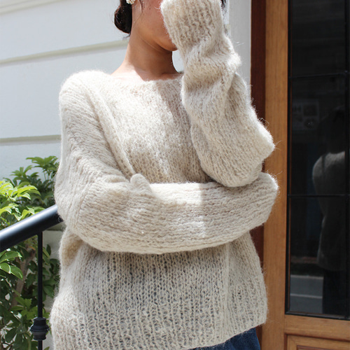 ◉軽ふわ手編みニット◉モヘアショートセーター ナチュラル ◉軽ふわ手編みニット◉モヘアショートセーター ナチュラル