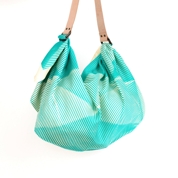 Folded Paper Green Furoshiki Bag 1枚目の画像