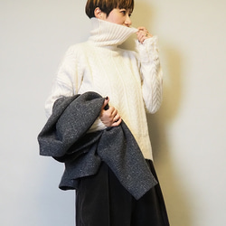 【2025復刻再販】春まで着れる❤︎20回以上再販♪即納♪軽くて暖かい袖ふわふわハイネックニット アイボリー系 8枚目の画像