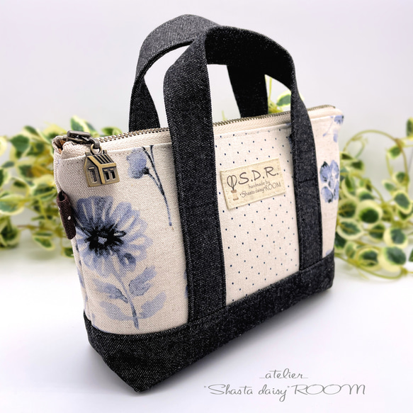 Handbag type*The zipper porch*Small size*Flower* 第3張的照片
