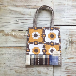 新作＊【送料無料】パッチワーク巾着＊リネンチェック&フラワー