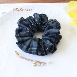 チェック柄・M】オールシーズンお薦めのチェック柄のシュシュ☆緑/紫