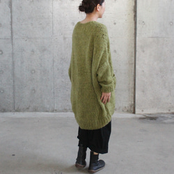 淺綠橄欖色手工編織馬海毛長開襟衫 第5張的照片