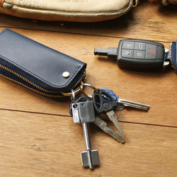 【週年慶特價 690】原價 1090【客製化刻字】Navy Blue 真皮鑰匙包 (英文刻印/禮盒包裝) 生日禮物 第2張的照片