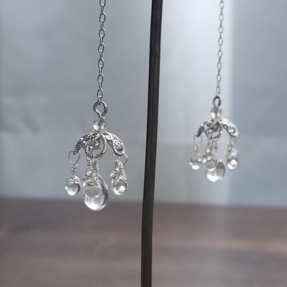 全新銀色現已上市！已售出 500 多件商品！ 3D吊燈耳環 第3張的照片