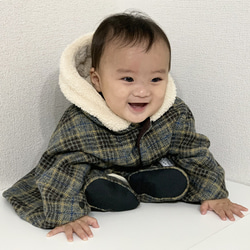 ベビーポンチョ（0～2歳頃まで使える防寒ポンチョ）レトロチェックグレー 2枚目の画像