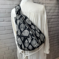 左ききさん用 しずく型 ワンショルダーバック ボディーバック