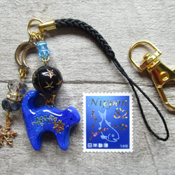 ◇389再販 ✨冬の星空　青い猫と六花のストラップ・バッグチャーム ※１点物 7枚目の画像