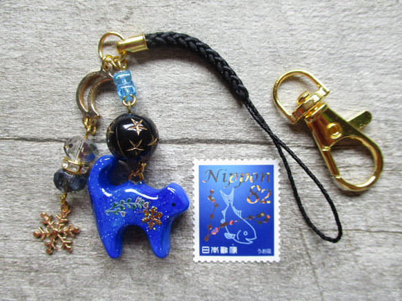 ◇389再販 ✨冬の星空　青い猫と六花のストラップ・バッグチャーム ※１点物 7枚目の画像