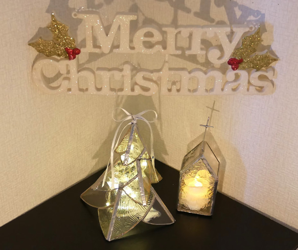 *✴︎:.｡　ステンドグラスの大人クリスマスツリー②　　教会のキャンドルホルダー付き 2枚目の画像