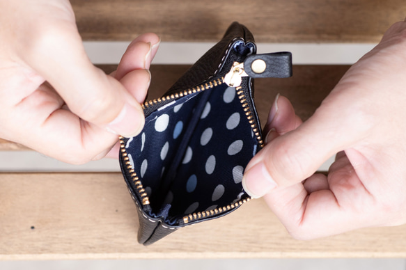 日本製　本革　コインケース　ブラック　マットシュリンクレザー　コインポーチ　小物入れ　apo-10nns 5枚目の画像