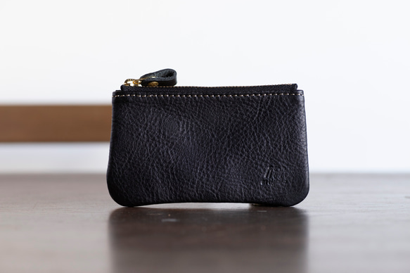 日本製　本革　コインケース　ブラック　マットシュリンクレザー　コインポーチ　小物入れ　apo-10nns 1枚目の画像