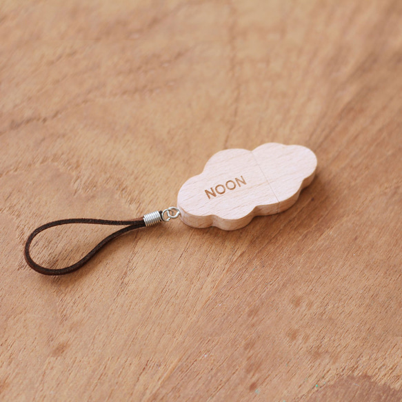 雲朵 | USB 隨身碟客製姓名 手工原木 / 客製化 客製禮物 鑰匙圈 生日禮物 情人禮物 第3張的照片
