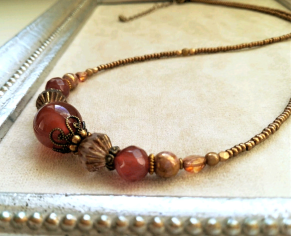 赤朱色レッドアゲートのセミロングネックレス 5枚目の画像