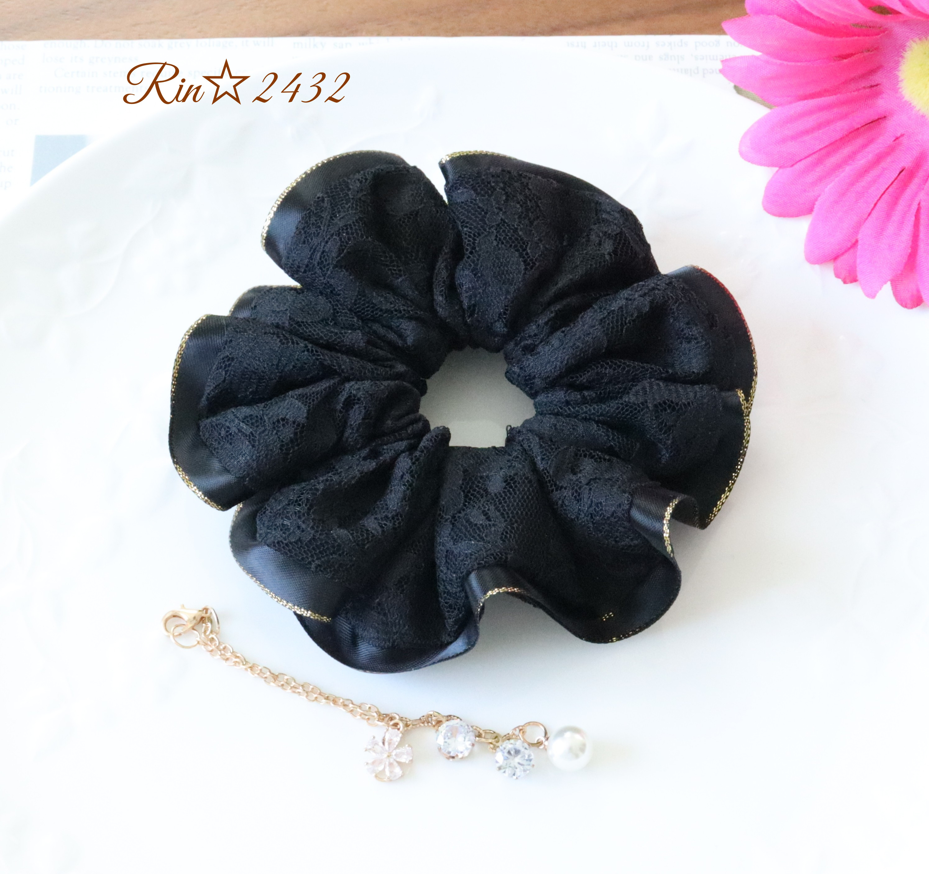 ふわふわお揃いリボン【1281】 千鳥格子ふんわりリボンシュシュ 黒 大人可愛い イベント 大人