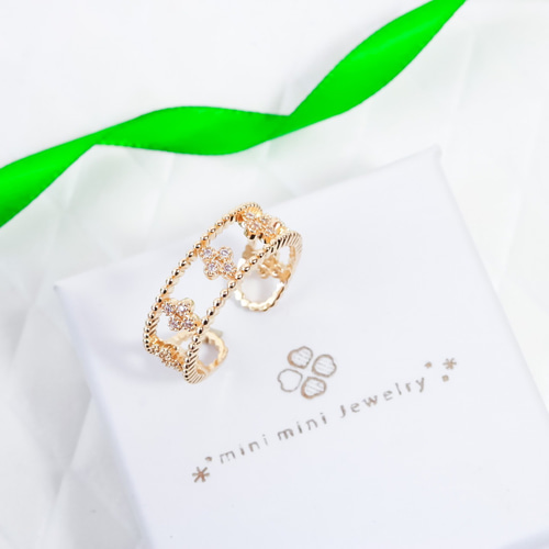 MR137】YG 幸せのシンボル クローバーの透かしリング オープン