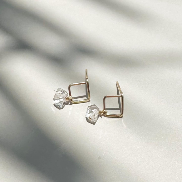 Mini Square pierce Herkimer diamond（14KGF）ハーキマーダイヤモンド 2枚目の画像