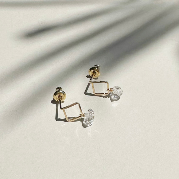 Mini Square pierce Herkimer diamond（14KGF）ハーキマーダイヤモンド 4枚目の画像