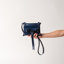 本革　BOW　POCHETTE！ NAVY 3枚目の画像