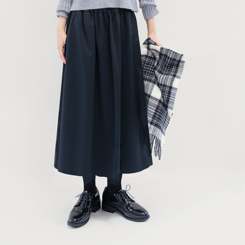 どんな場面でも安心な 上質 チノ 黒 綿混 ロングスカート ブラック