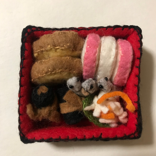 おせち重 ぬいぐるみ tarcois 通販 6379733｜Creema(クリーマ)