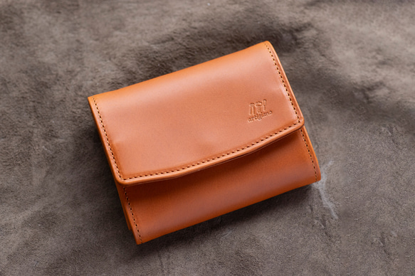 栃木レザー コンパクト財布 本革 二つ折り 革財布 キャメル ギャルソン