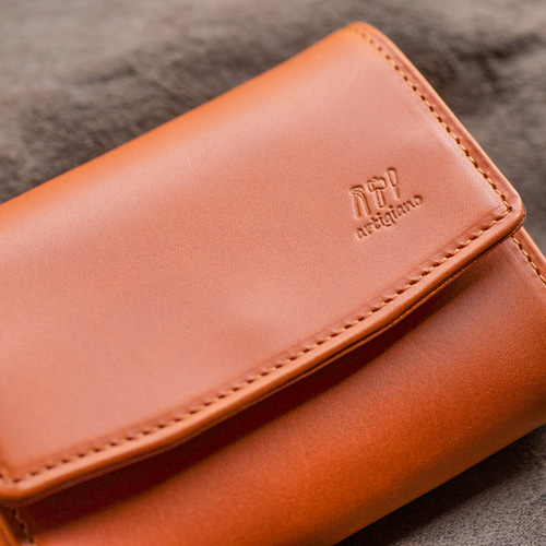 小さな存在、大きな魅力】ギャルソンウォレット 二つ折り財布 ヌメ革