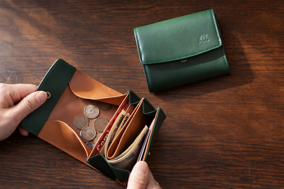 【人気No.1】二つ折り財布　ガバっと開く　ギャルソンウォレット　ヌメ革　グリーン　春財布　ダブルホック　aw-19hn 1枚目の画像