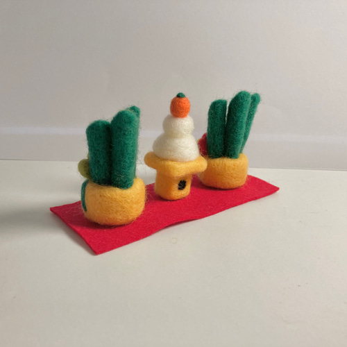 受注制作 正月飾り 門松と鏡餅 完成次第発送致します 羊毛フェルト