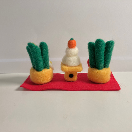 受注制作 正月飾り 門松と鏡餅 完成次第発送致します 羊毛フェルト