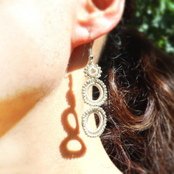 OYA crochet earrings [RING] White & Silver 第3張的照片