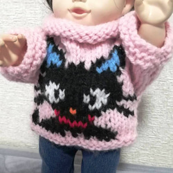 ぽぽちゃん☆手編みのセーター（黒猫） 2枚目の画像