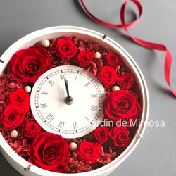 再販♡真っ赤な花時計（置き&掛け）花色変更可能！ウェディング♡花時計 プリザーブドフラワー 1枚目の画像