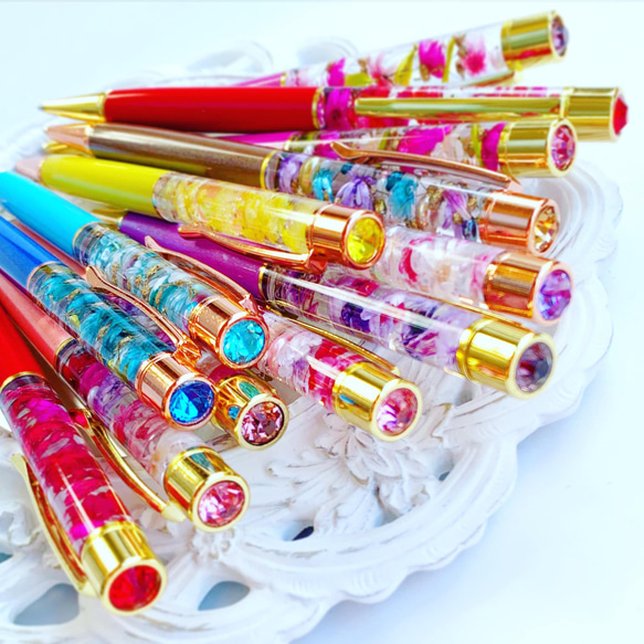 極小ミニバラのハーバリウムボールペン 替芯付き 極小ミニバラのハー