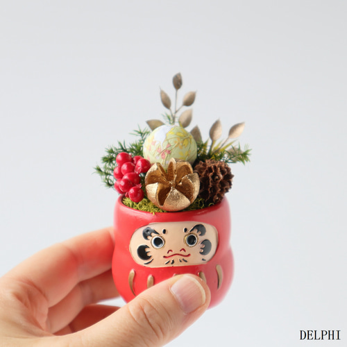 特集掲載】紅白だるまのミニアレンジメント【プリザーブドフラワー
