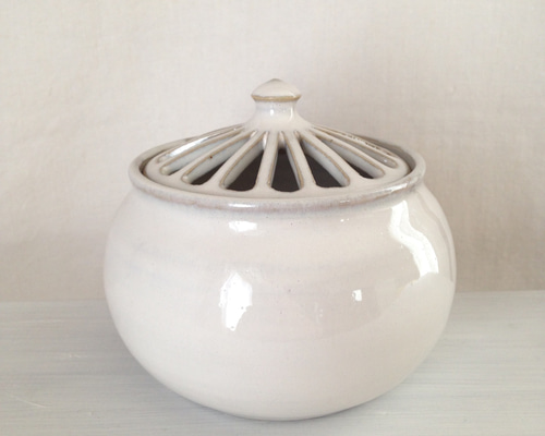 【オンライン限定商品】  香炉(アンティークホワイト)L ディフューザー・アロマポット 工芸品