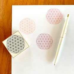 New!【フラワーオブライフのスタンプ】クスリ絵のようなハンコ　運気アップのお守りにも　カタカムナ　フトマニ図と共に 4枚目の画像