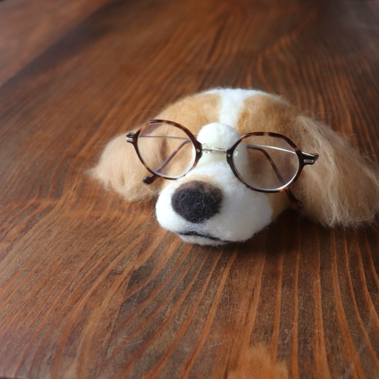 めがね置き犬【キャバリア】がんづき